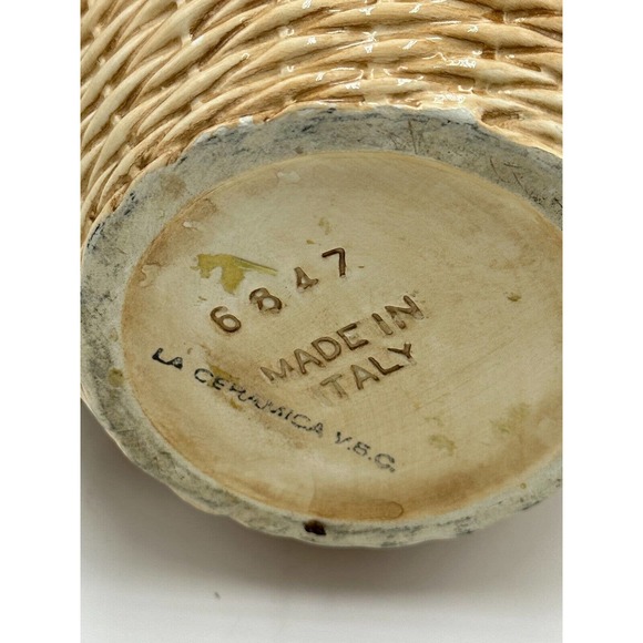 Vintage La Ceramica Pitcher Fruit Basket Weave Floral Design Made In Italy HTF - Picture 6 of 8